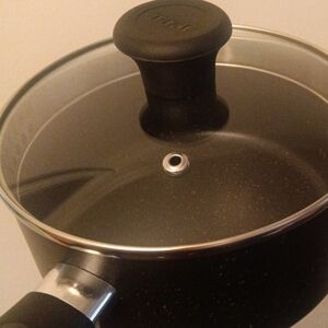 T-fal Signature 2.2 Qt Covered  Saucepan with Lid, New, Kitchen Pot Cooking